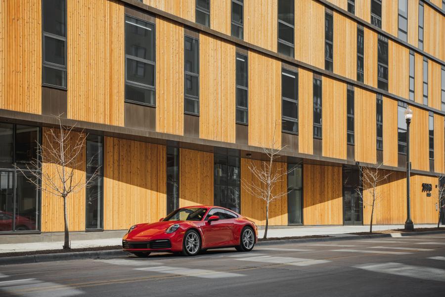  Porsche 911 Carrera (992) 2019 года  (NA) (фото 6 из 22)